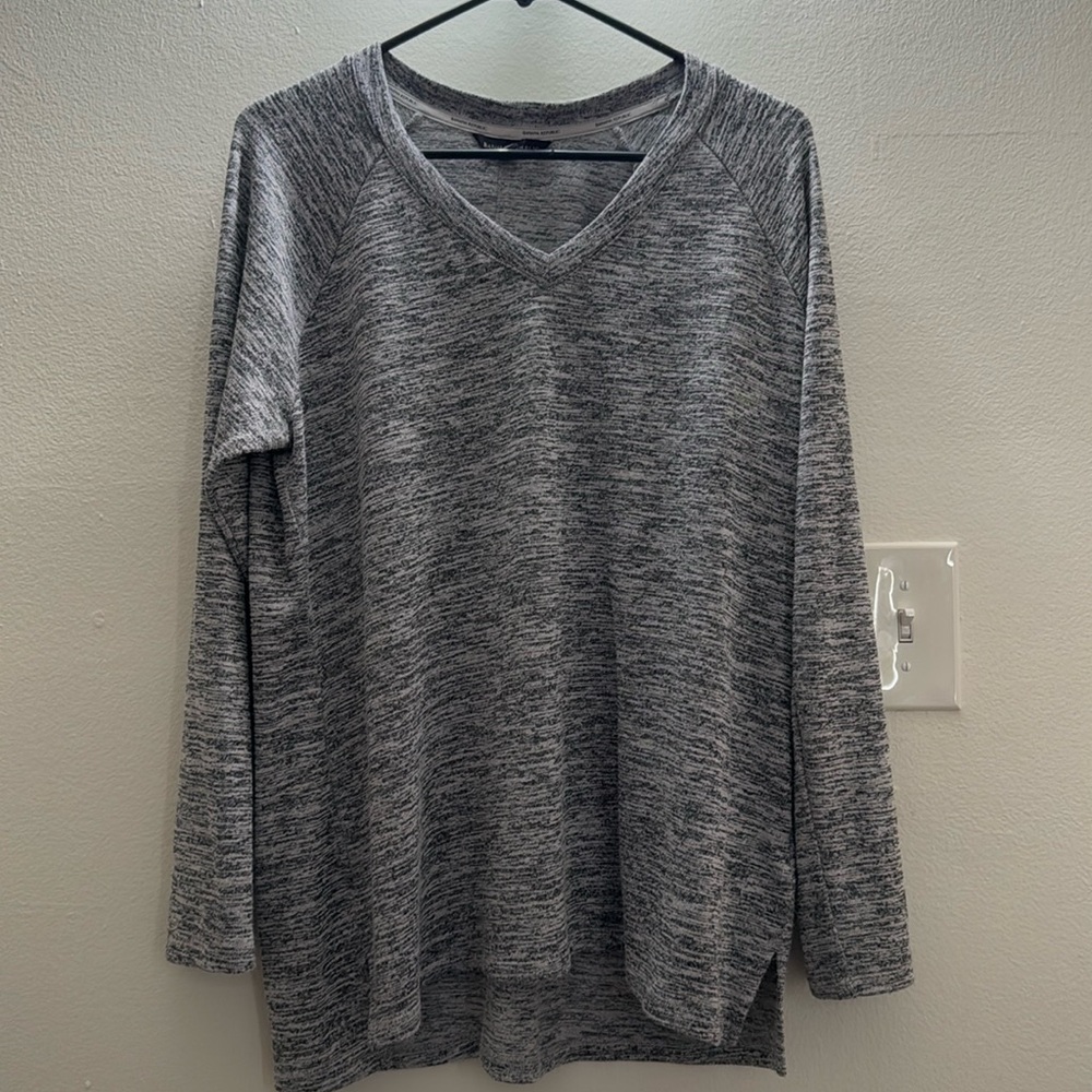 Banana Republic gray and black v neck sweater